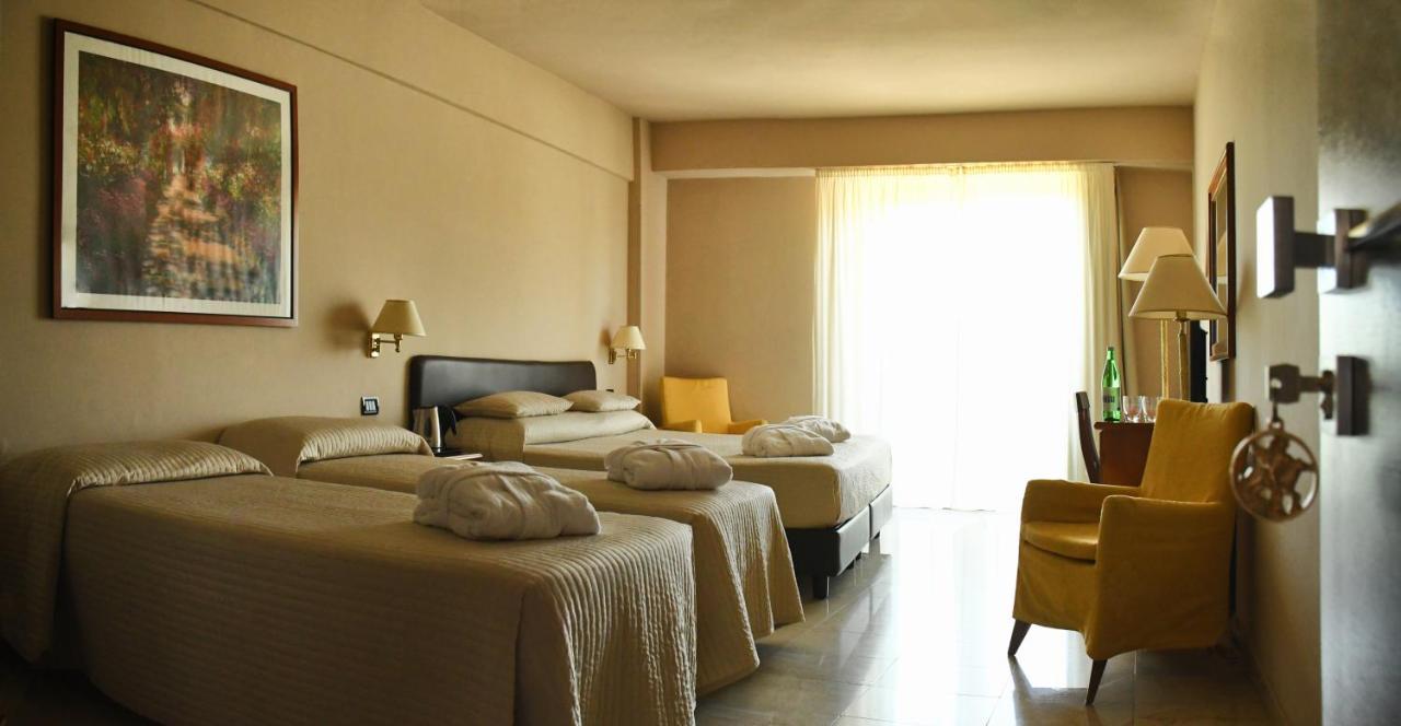 Hotel San Giorgio ฟีอุจจี ภายนอก รูปภาพ
